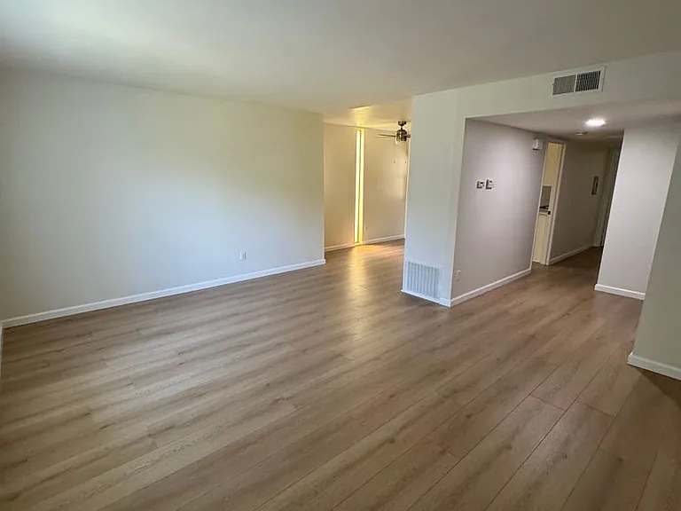11170 Poplar St — Photo 12