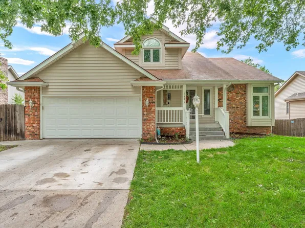 3812 SW Arvonia Pl, Topeka, KS 66610