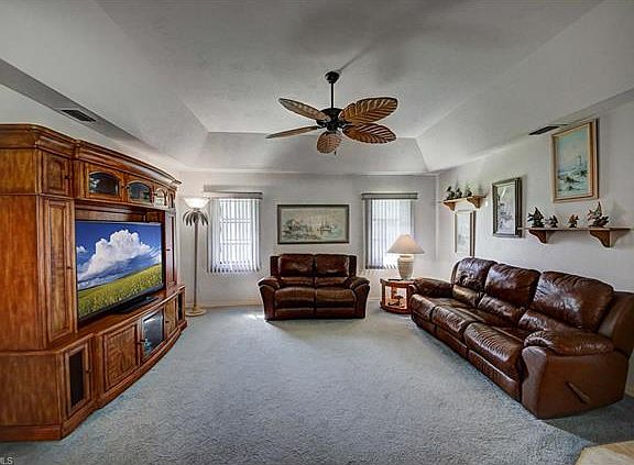 4th image of 9594 Campbell Cir