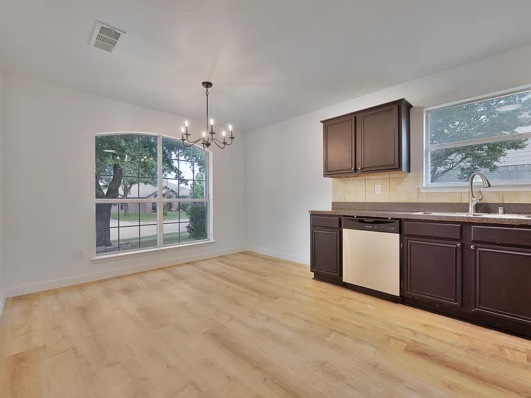 8022 Genesis Dr — Photo 13