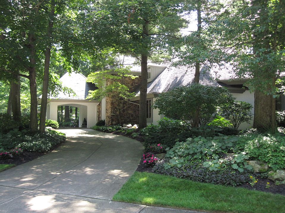 31104 Roxbury Park Dr, Bay Village, OH 44140 Zillow