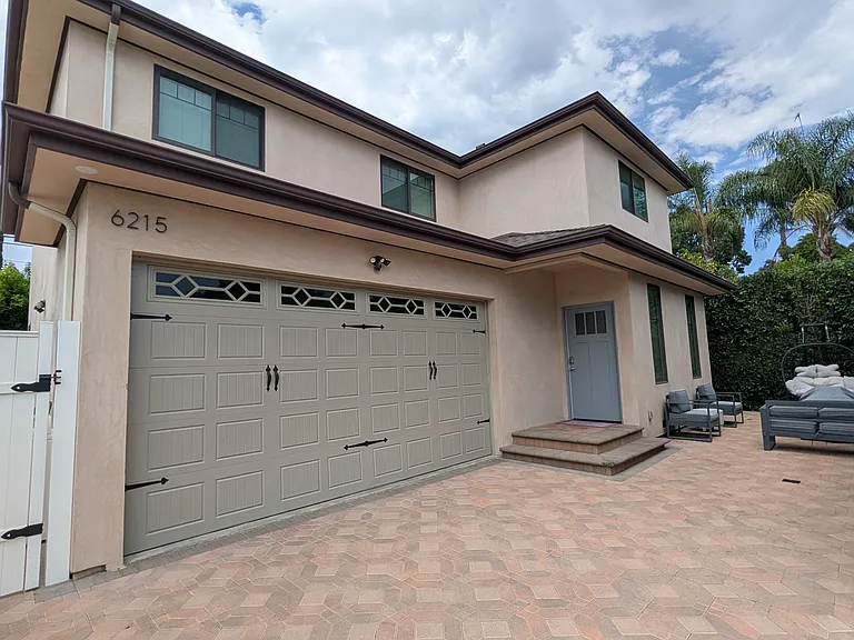 6215 Carpenter Ave — Photo 1