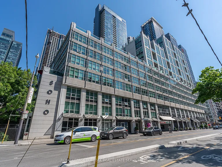 350 Wellington St W #M20 — Photo 1