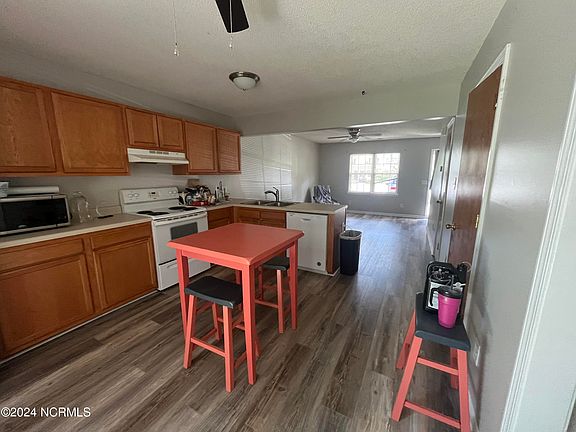 5th image of 107 Pisgah Court