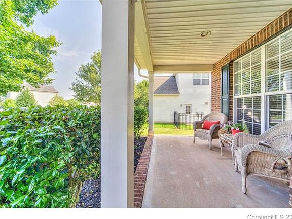 2nd image of 10216 Tintinhull Dr