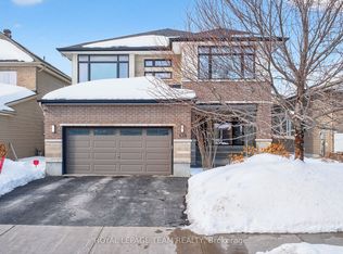 138 Stonemeadow Dr, Ottawa, ON K2M0G9