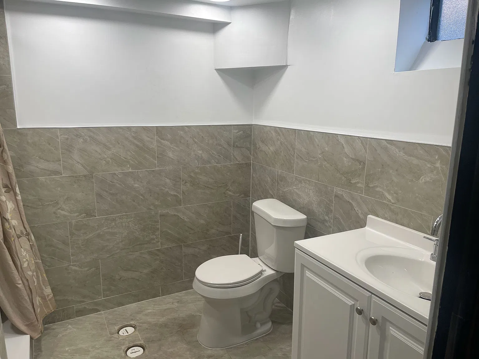 3 bed, 1810 sqft, $1,700 — Photo 2
