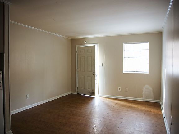 3rd image of 1880 Green Dr NW #31