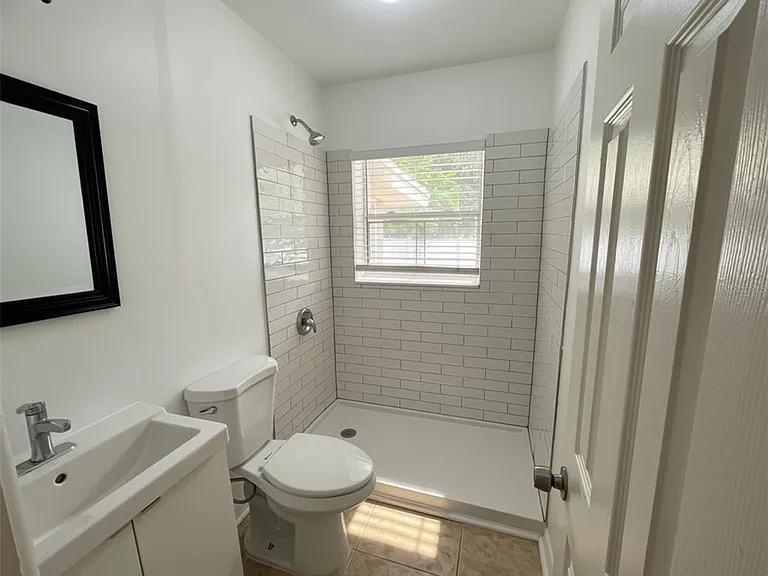 1640 Orange Ave — Photo 16
