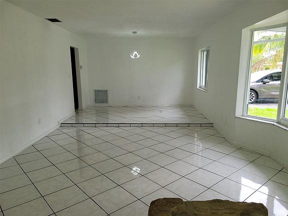 3rd image of 3320 NW 21st Street
