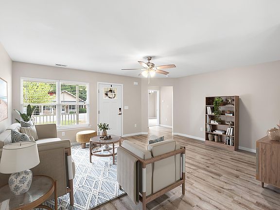3rd image of 141 Cosmos Ln