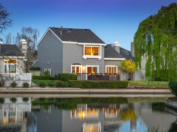 716 Newport Cir, Redwood City, CA 94065