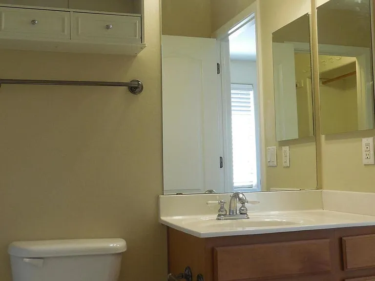 746 S Beck Ave — Photo 14