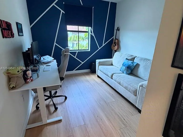 3409 W 104th Ter — Photo 10