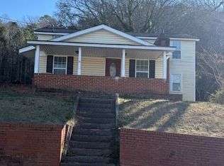 709 College St, Calhoun, GA 30701