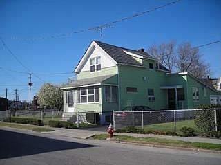 2nd image of 1966 W 104th St