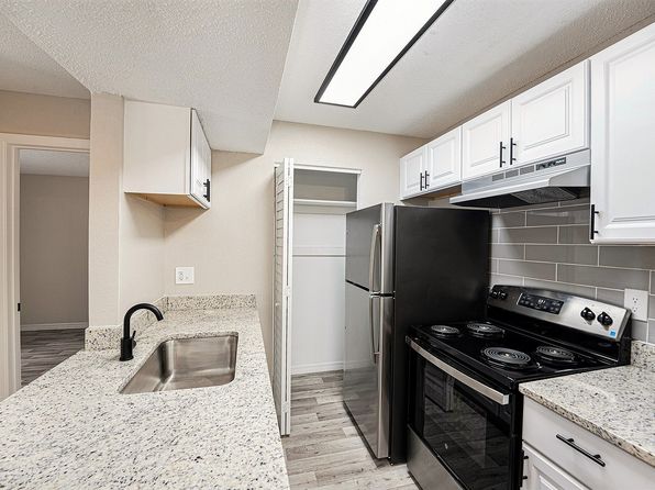 6161 Memorial Hwy APT 311