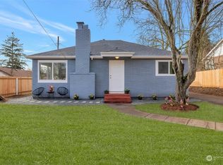 15215 8th Ave NE, Shoreline, WA