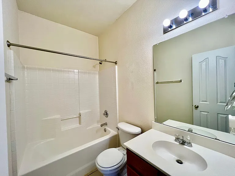 850 Mirabell Ct #850 — Photo 21