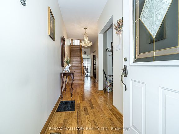 3rd image of 47 Montrose Ave