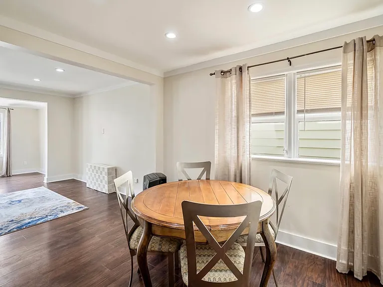 226 Louis St #1 — Photo 7