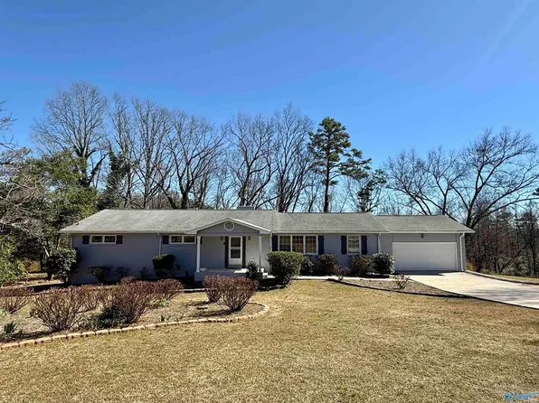 180 Azalea Dr, Gadsden, AL 35901