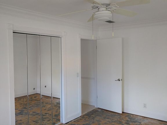 3rd image of 107 Bay Mar Dr