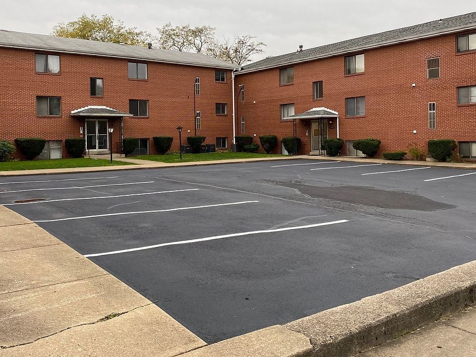 1st image of 462 South Ave #B10