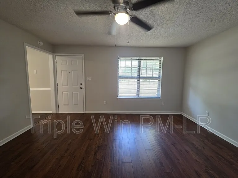 113 Northfield Dr — Photo 13