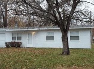 2900 SW Twilight Dr, Topeka, KS 66614