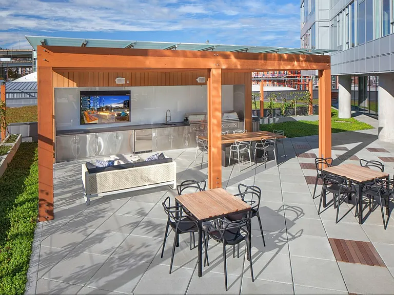 NV Apartments — Photo 35