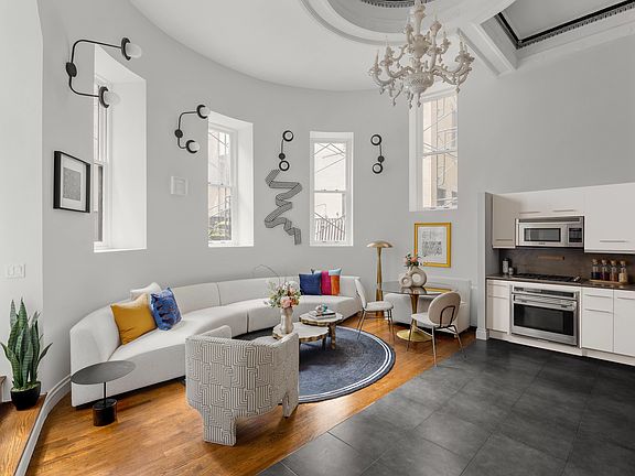 4th image of 305 2nd Ave APT 344