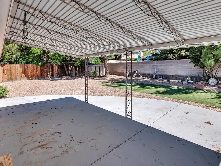 7208 Bellrose Ave NE — Photo 31