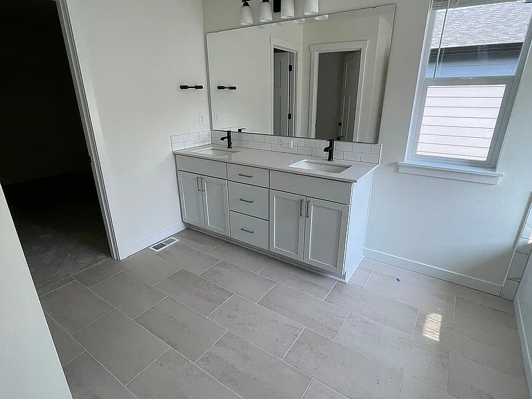 17807 SE 265th St — Photo 33
