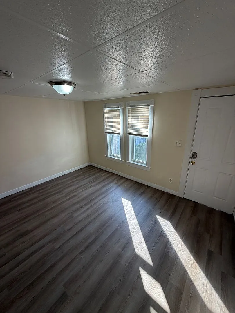 1 bed, $1,499 — Photo 4