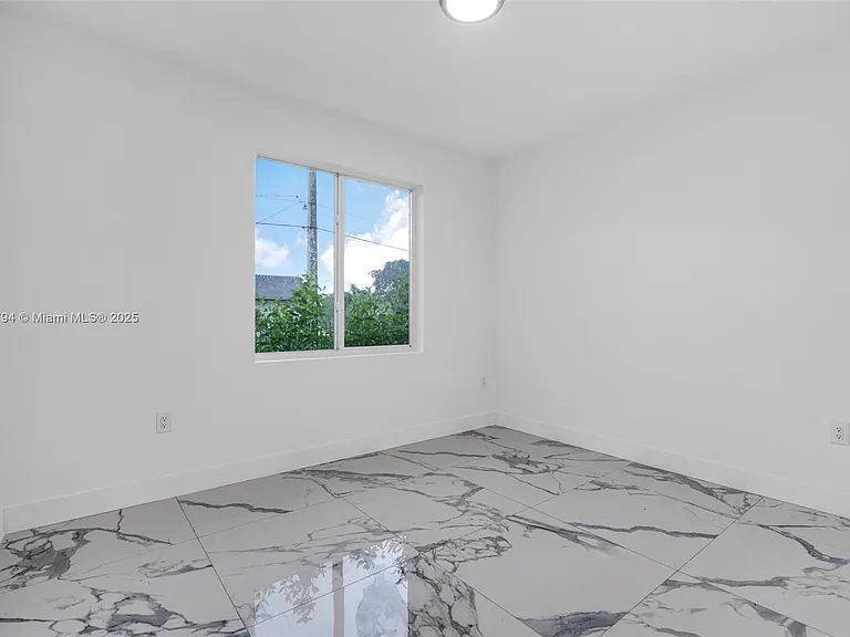 11871 SW 220th St #A — Photo 17
