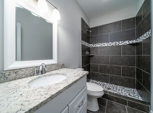 1737 University Dr, Columbia, TN 38401