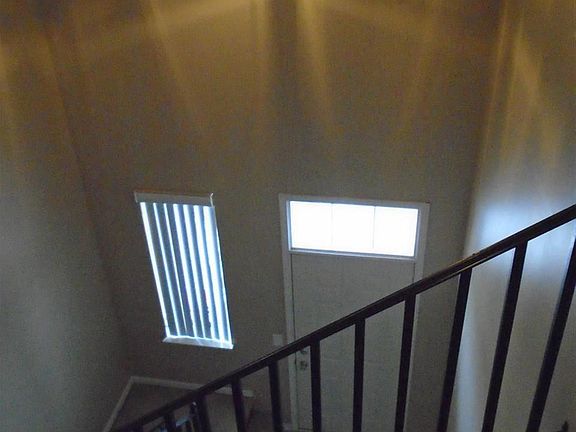 3rd image of 51677 Hale Ln