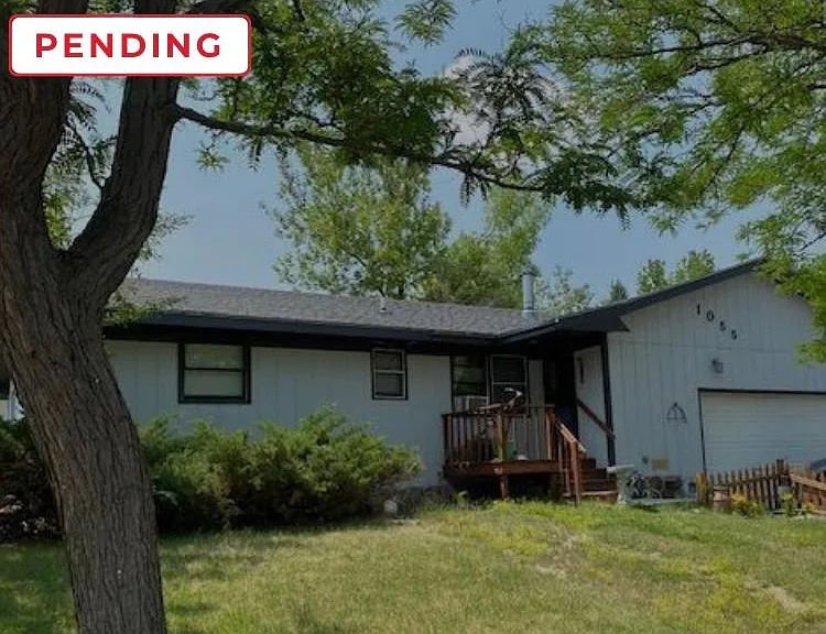 1055 Cascade St — Photo 1
