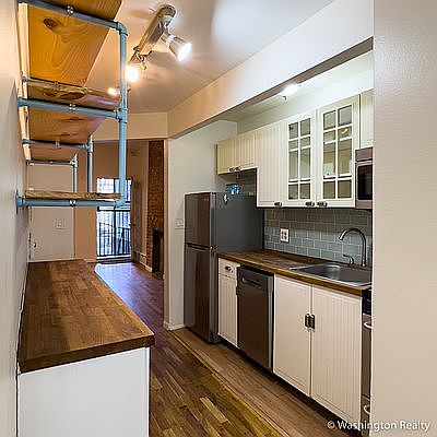 2nd image of 687 Lincoln Pl APT 1F