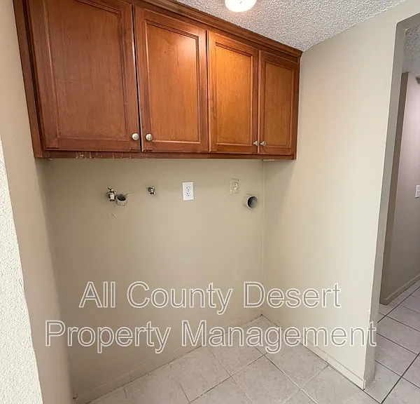 69180 Victoria Dr #8 — Photo 7
