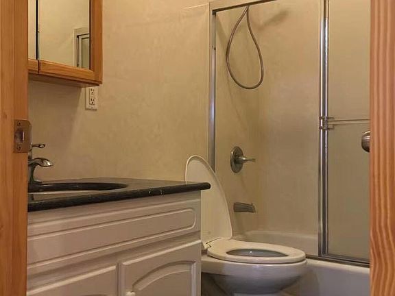 3rd image of 6120 218th St
