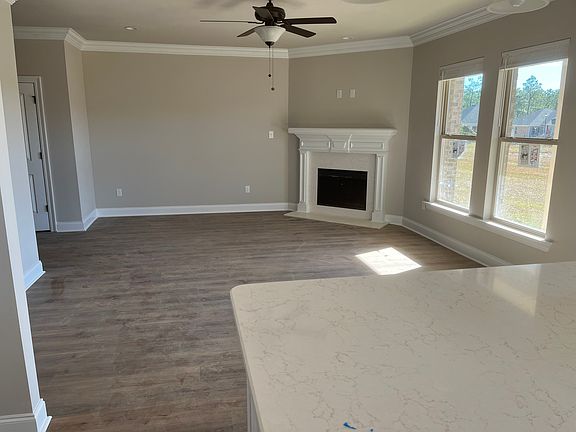 2nd image of 1028 Ruisseau Dr