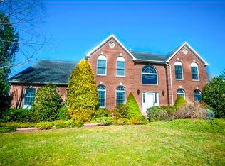 3 White House Way, Monroe Township, NJ 08831