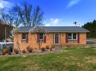 1973 Ivanhoe Rd, Morristown, TN 37814