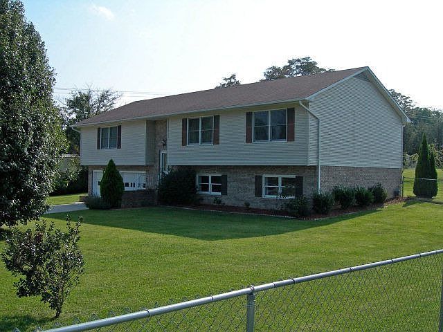 1st image of 105 Van Mar Dr