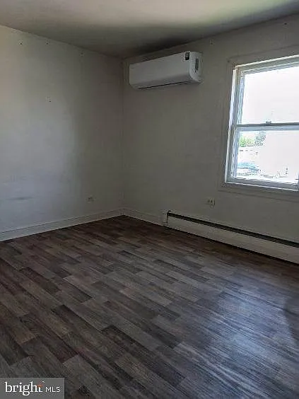 122 Commercial Ave #B — Photo 15