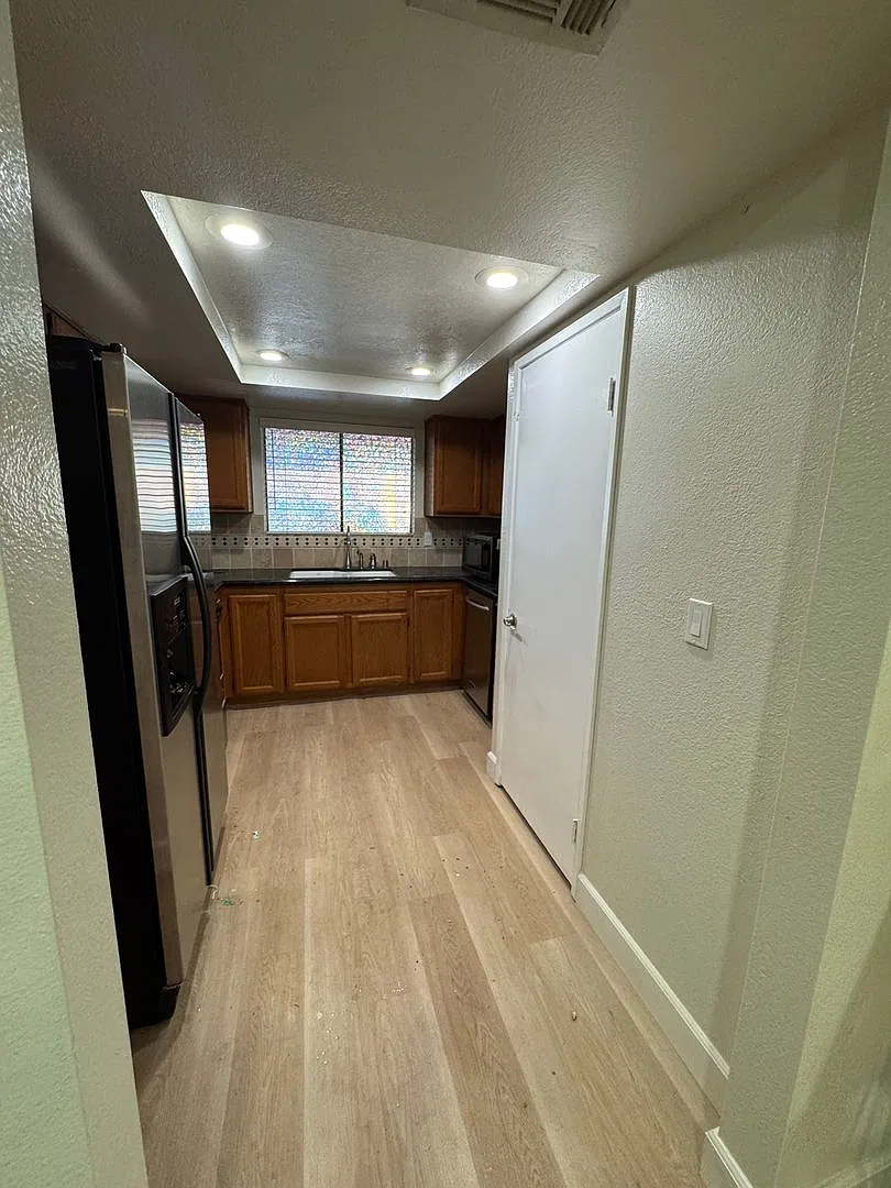 Ground Floor, Single Story 2-Bedroom 2-Bath Condo with Pool Access! — Photo 2