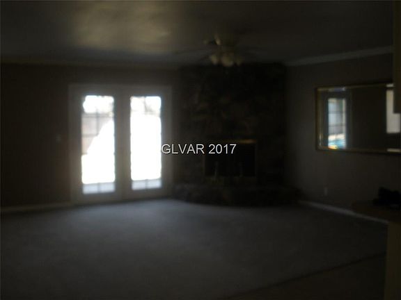 4th image of 3930 Monthill Ave