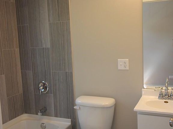 5th image of 3108 W Sunnyside Ave APT 2F